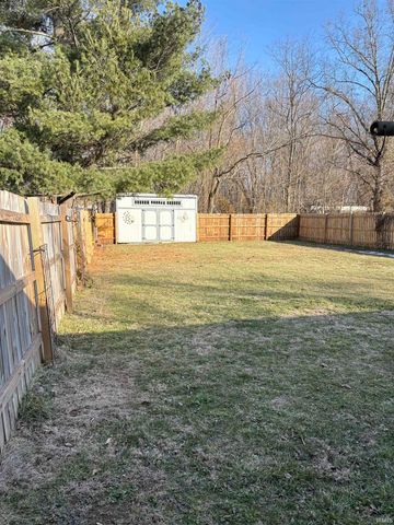 726 S Franklin Street, Oakland City, IN 47660