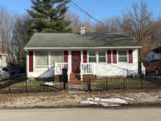726 S Franklin Street, Oakland City, IN 47660