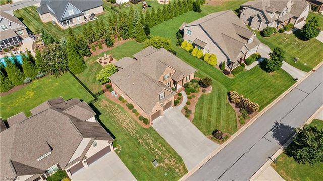 161 Winged Foot Court, Winston-salem, NC 27107