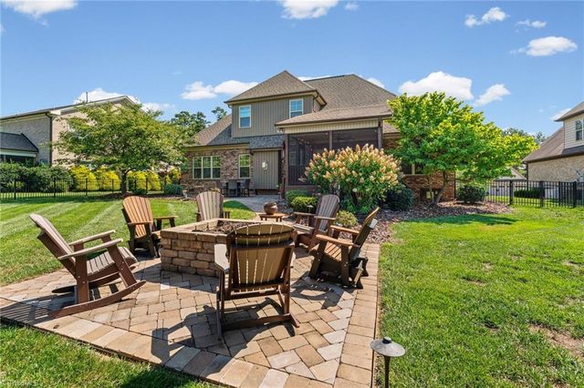 161 Winged Foot Court, Winston-salem, NC 27107