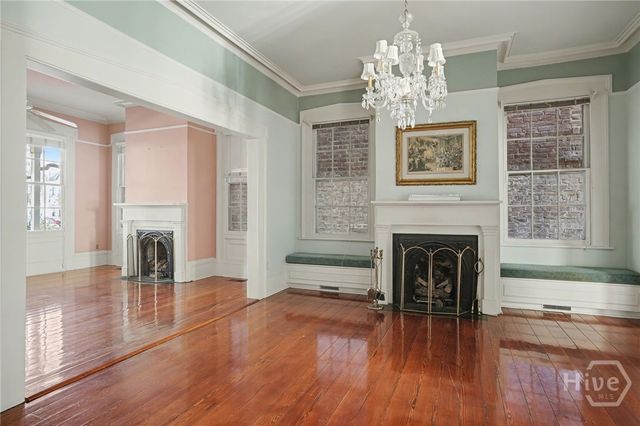 205 W Jones Street, Savannah, GA 31401