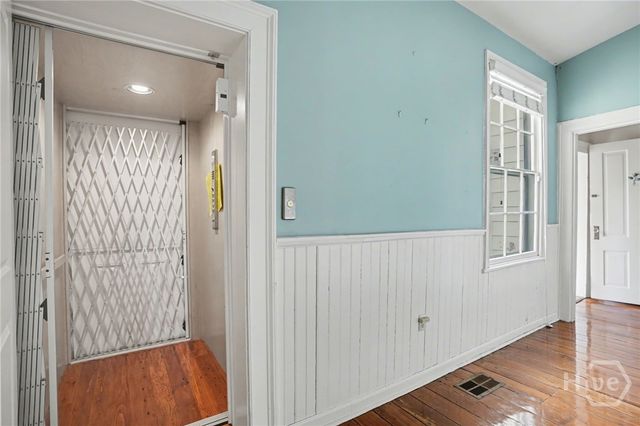 205 W Jones Street, Savannah, GA 31401