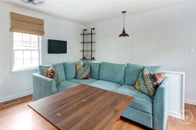 205 W Jones Street, Savannah, GA 31401