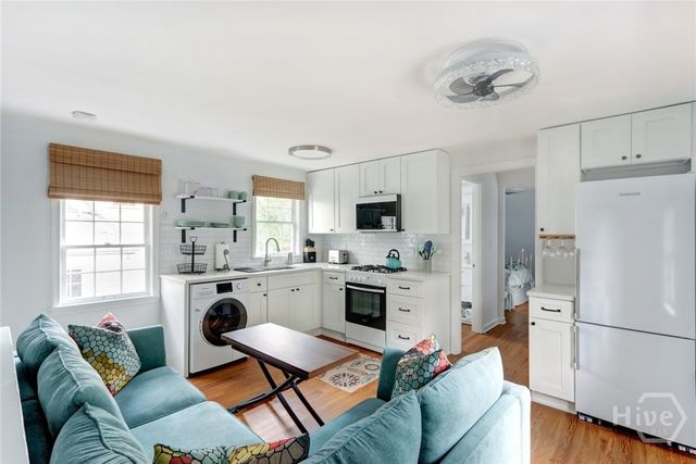 205 W Jones Street, Savannah, GA 31401