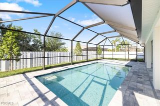 1733 NW 9th TER, Cape Coral, FL 33993