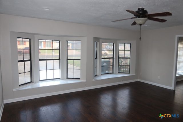 809 N 23rd Street, Copperas Cove, TX 76522