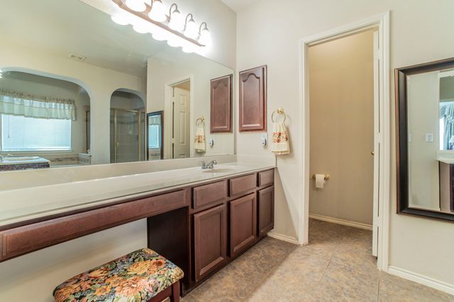 2335 Shackleford Trail, Grand Prairie, TX 75052