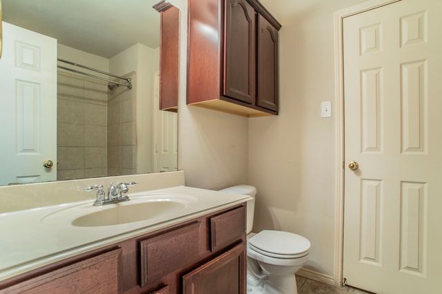 2335 Shackleford Trail, Grand Prairie, TX 75052