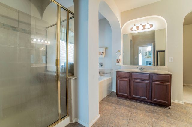 2335 Shackleford Trail, Grand Prairie, TX 75052