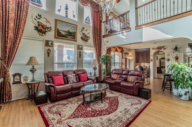 2335 Shackleford Trail, Grand Prairie, TX 75052