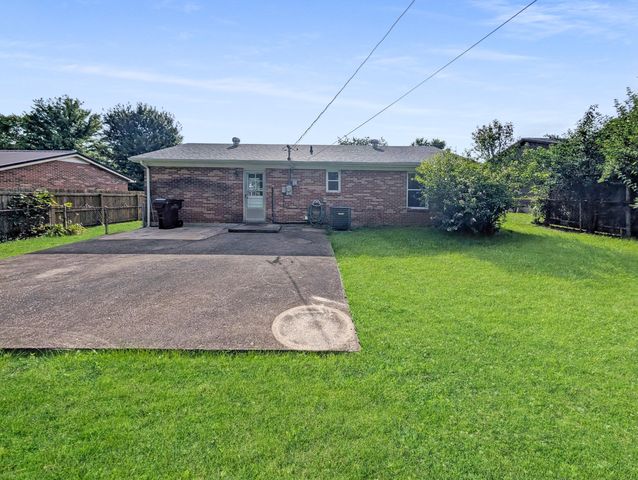 118 Kingsway Drive, Nicholasville, KY 40356