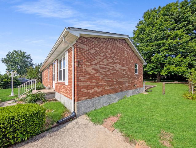 118 Kingsway Drive, Nicholasville, KY 40356