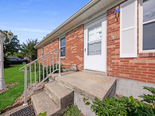 118 Kingsway Drive, Nicholasville, KY 40356