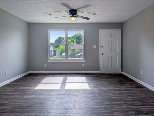 118 Kingsway Drive, Nicholasville, KY 40356