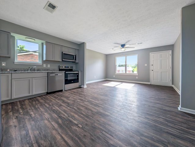118 Kingsway Drive, Nicholasville, KY 40356