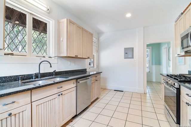160 Terrell Rd, San Antonio, TX 78209