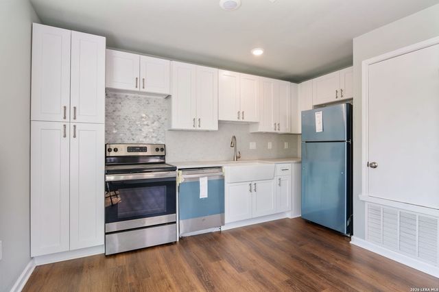 160 Terrell Rd, San Antonio, TX 78209