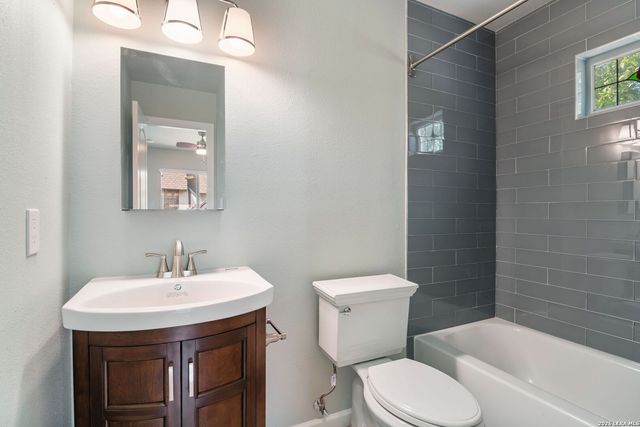 160 Terrell Rd, San Antonio, TX 78209