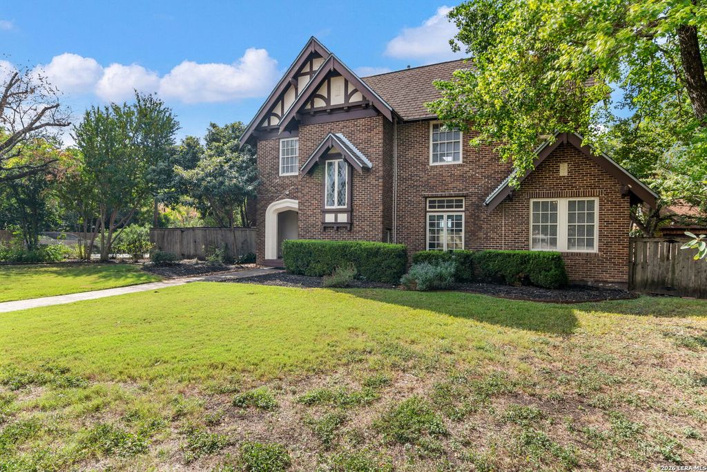 160 Terrell Rd, San Antonio, TX 78209