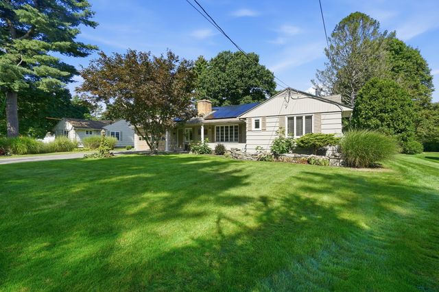 8 Shady Ln, Wilbraham, MA 01095