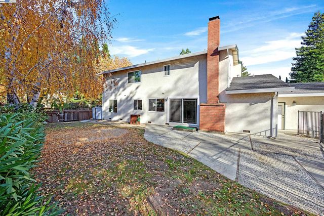 359 Cardona Cir, San Ramon, CA 94583