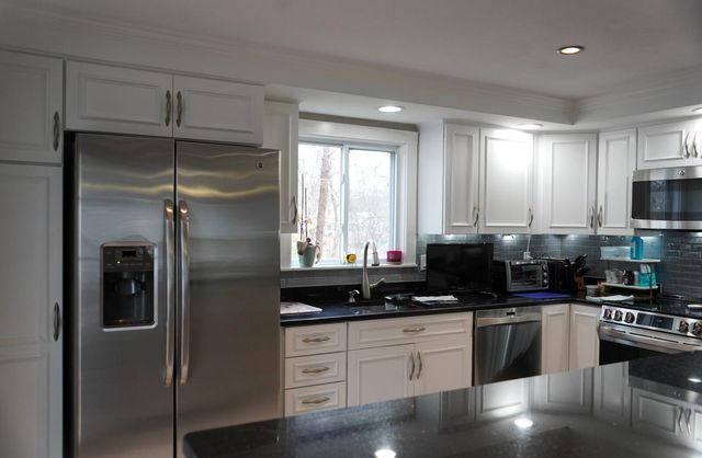 54 Melbourne Road, Hyannis, MA 02601