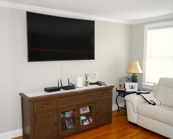 54 Melbourne Road, Hyannis, MA 02601