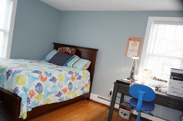 54 Melbourne Road, Hyannis, MA 02601