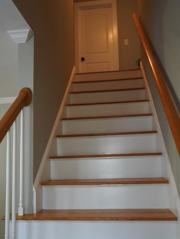 54 Melbourne Road, Hyannis, MA 02601