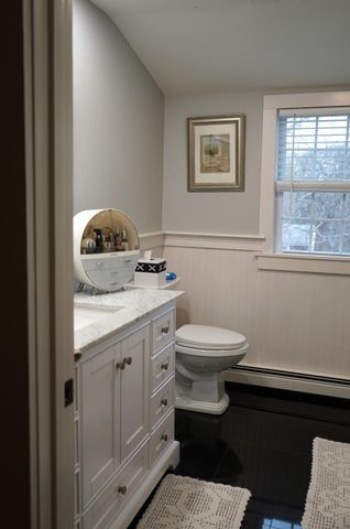 54 Melbourne Road, Hyannis, MA 02601