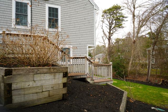 54 Melbourne Road, Hyannis, MA 02601