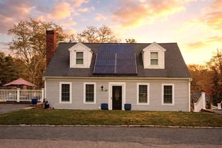 54 Melbourne Road, Hyannis, MA 02601