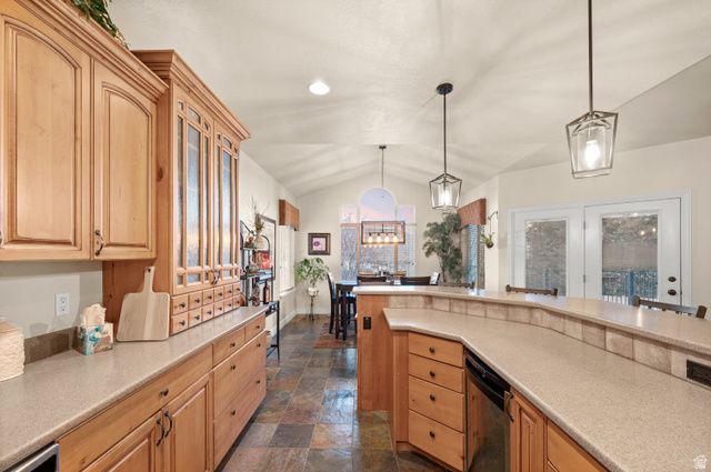 9987 S TEE SHOT CIR, South Jordan, UT 84009