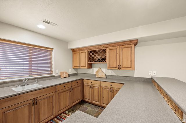 9987 S TEE SHOT CIR, South Jordan, UT 84009