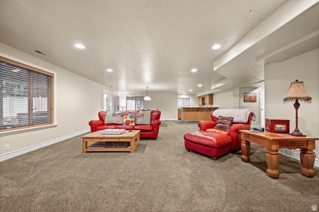 9987 S TEE SHOT CIR, South Jordan, UT 84009