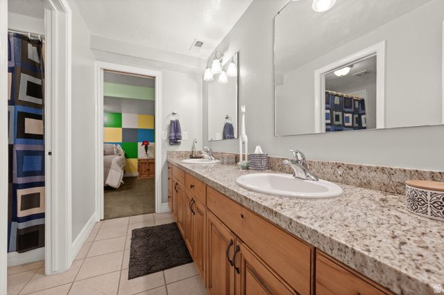 9987 S TEE SHOT CIR, South Jordan, UT 84009