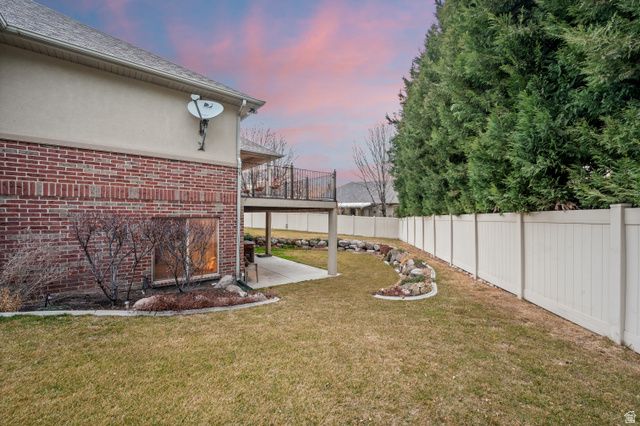 9987 S TEE SHOT CIR, South Jordan, UT 84009