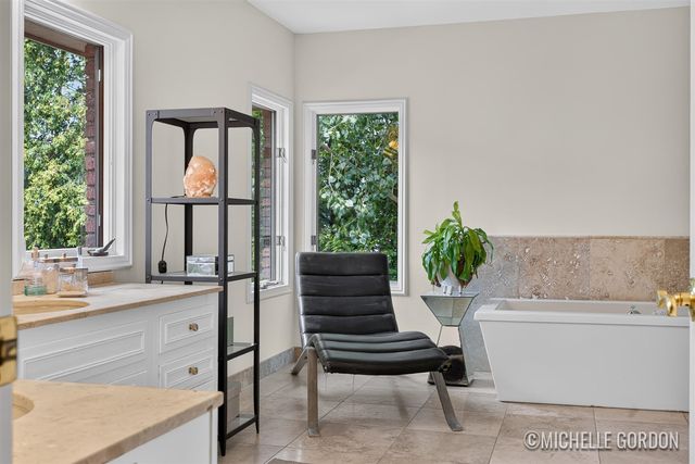2465 Cascade Springs Drive, Grand Rapids, MI 49546