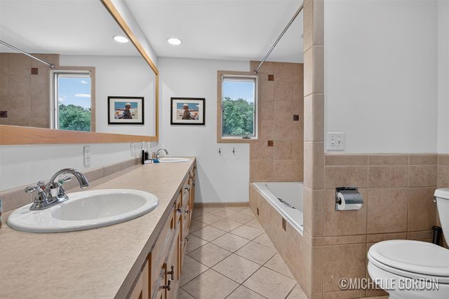 2465 Cascade Springs Drive, Grand Rapids, MI 49546