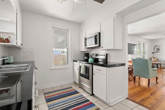 8 Poinciana Ave, St Augustine, FL 32084