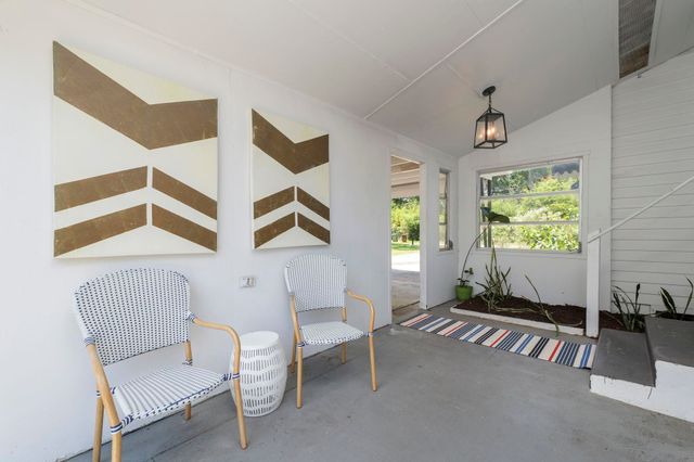 8 Poinciana Ave, St Augustine, FL 32084