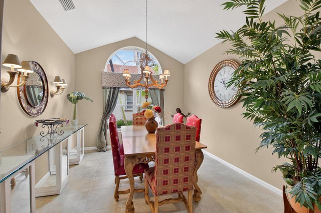 7180 Francisco Bend Drive, Delray Beach, FL 33446