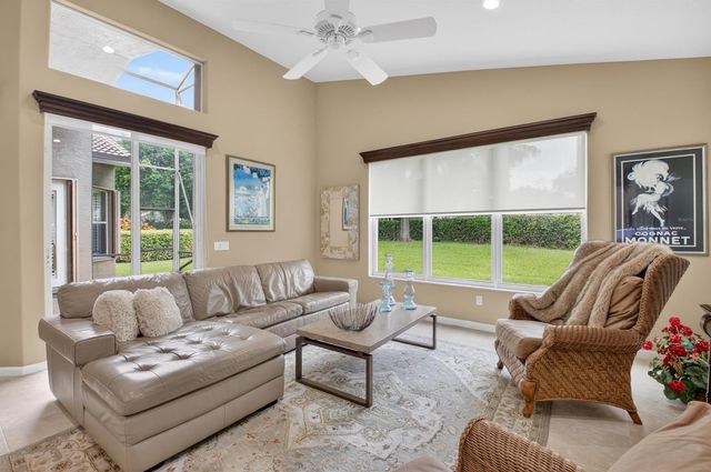 7180 Francisco Bend Drive, Delray Beach, FL 33446