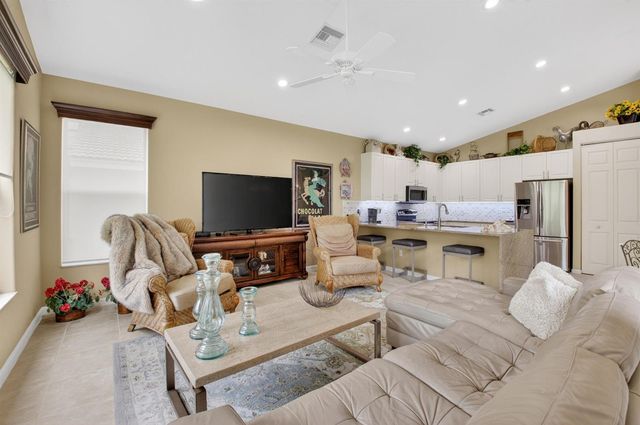 7180 Francisco Bend Drive, Delray Beach, FL 33446