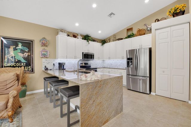 7180 Francisco Bend Drive, Delray Beach, FL 33446