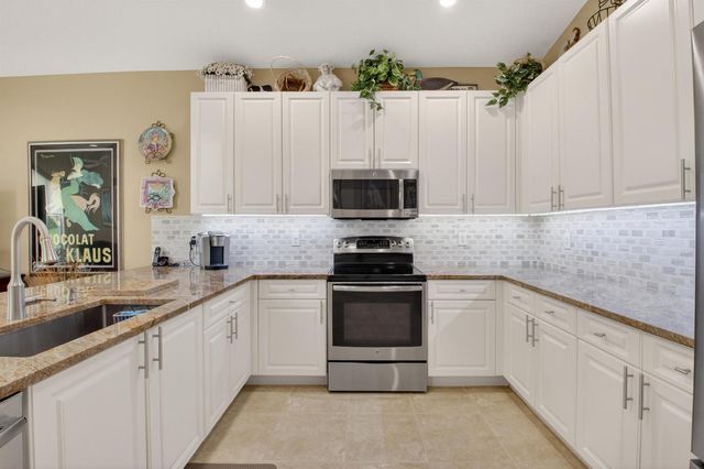 7180 Francisco Bend Drive, Delray Beach, FL 33446