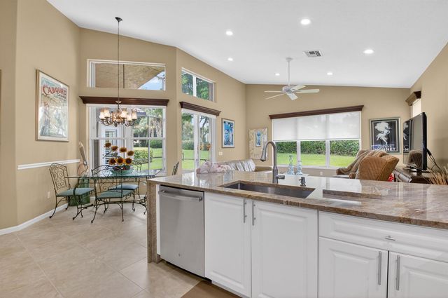 7180 Francisco Bend Drive, Delray Beach, FL 33446