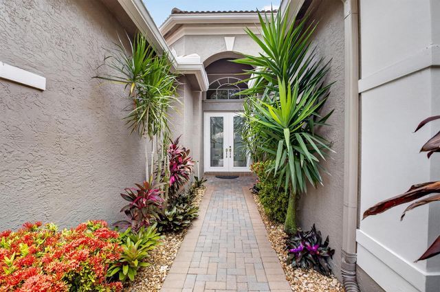 7180 Francisco Bend Drive, Delray Beach, FL 33446