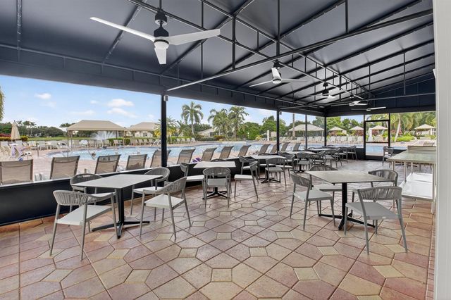 7180 Francisco Bend Drive, Delray Beach, FL 33446