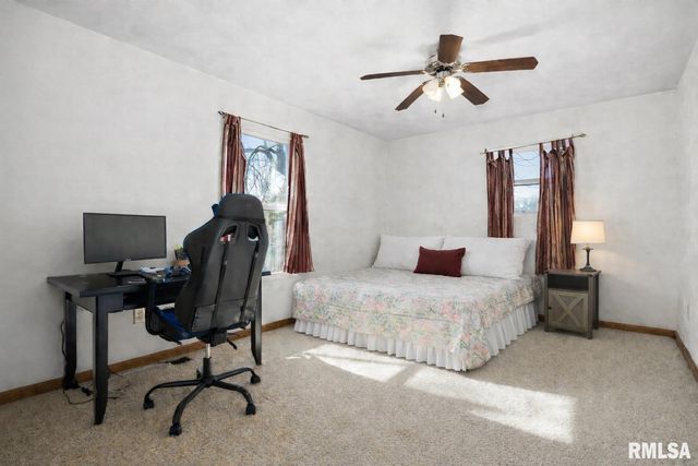 1311 LAWNDALE Avenue, Pekin, IL 61554